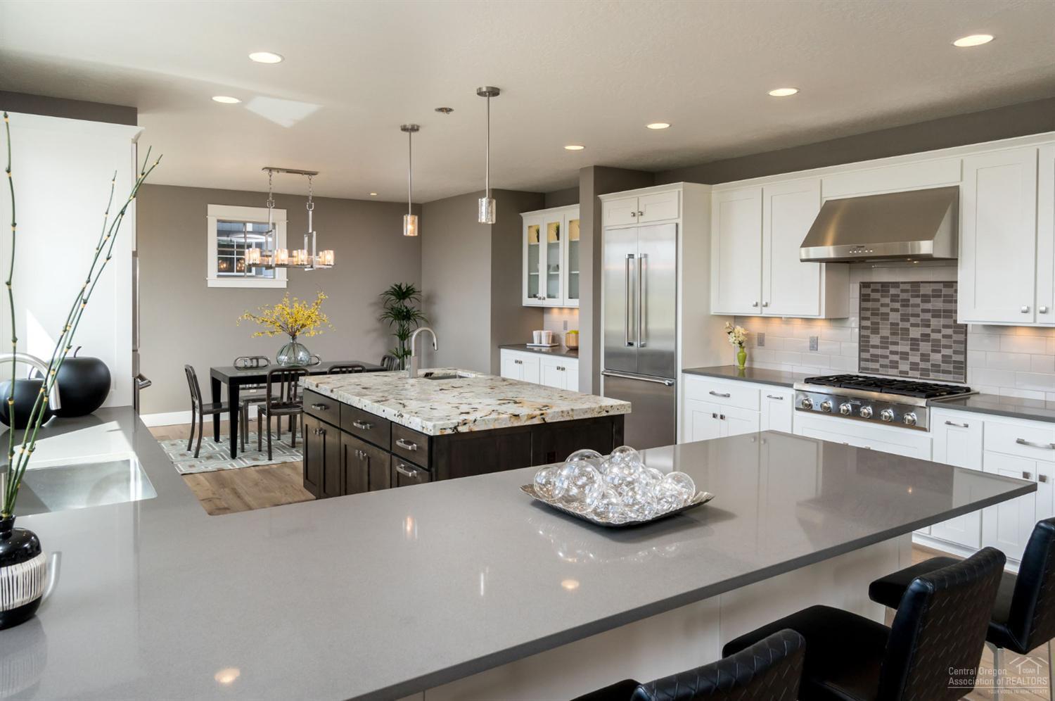 Fabulous Gourmet Kitchen features Granit