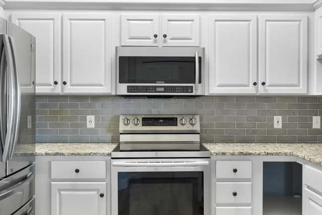 $2,300 | 4507 Furling Lane, Unit 302, Destin, FL 32541