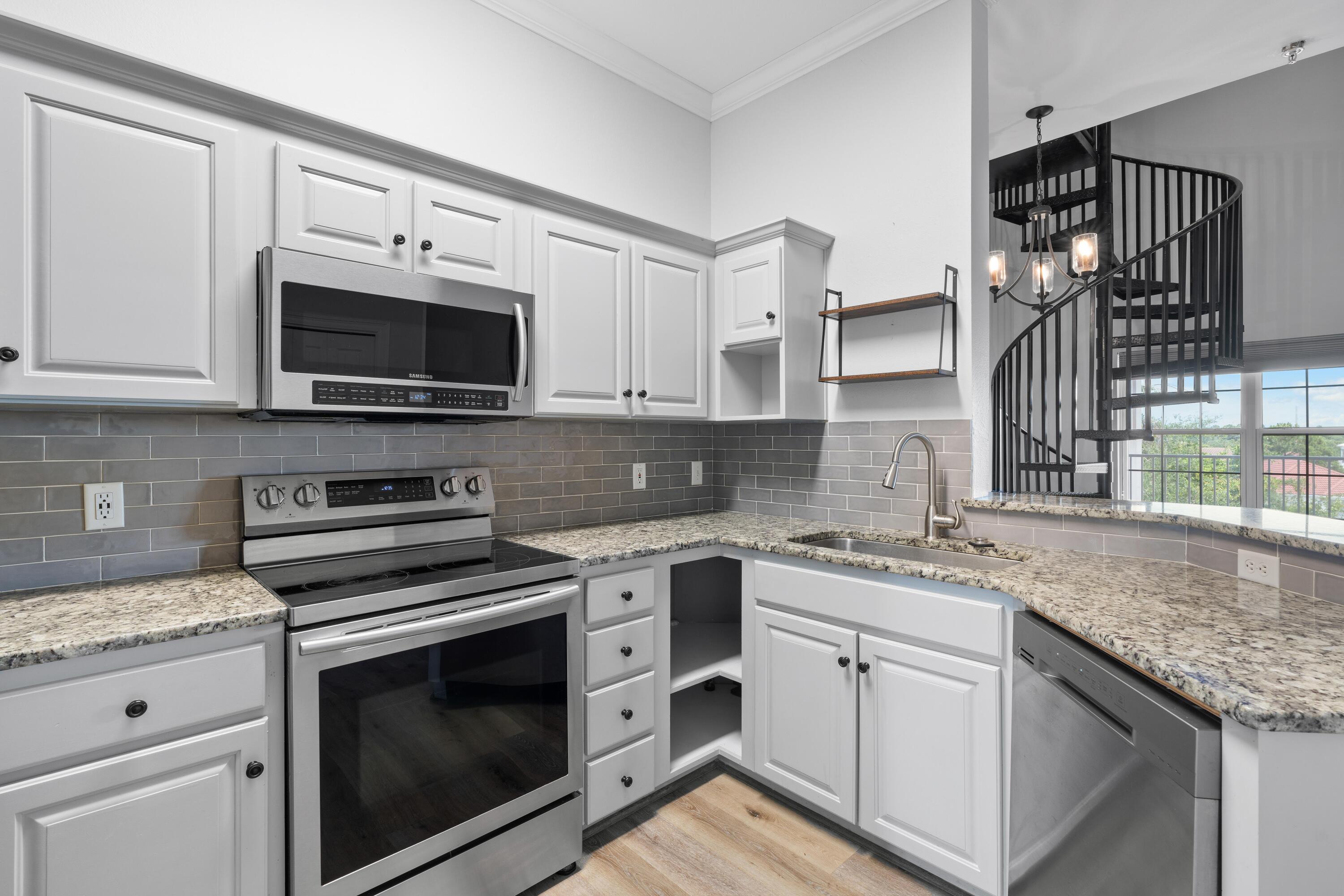 4507 Furling Lane, Unit 302 Destin, FL 32541 - Photo 16 of 49 DSC02228