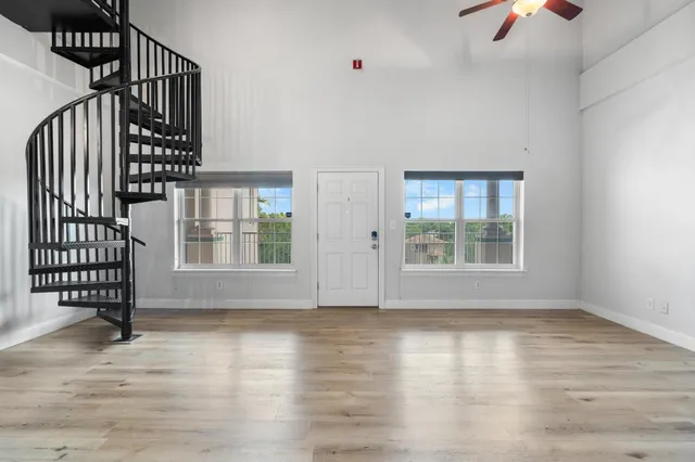 $2,300 | 4507 Furling Lane, Unit 302, Destin, FL 32541