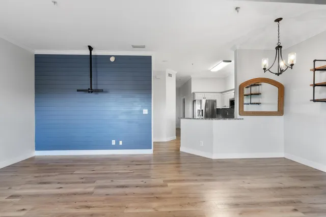 $2,300 | 4507 Furling Lane, Unit 302, Destin, FL 32541