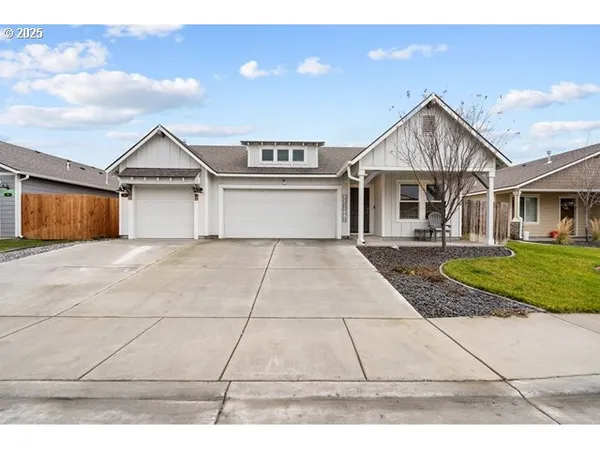 $400,000 | 594 East Templeton Avenue, Hermiston, OR 97838