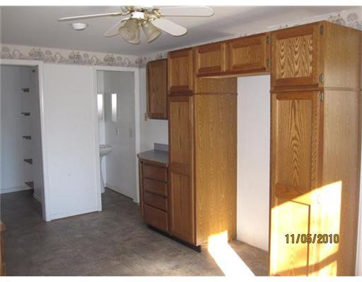 331 North Hospital Road Waterford, MI 48327 - Photo 5 of 10 Photo 5