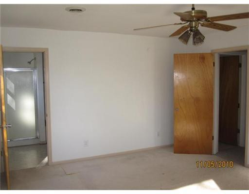 331 North Hospital Road Waterford, MI 48327 - Photo 6 of 10 Photo 6