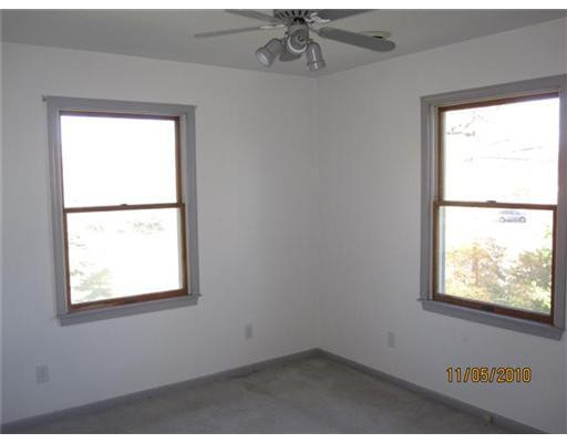 331 North Hospital Road Waterford, MI 48327 - Photo 7 of 10 Photo 7