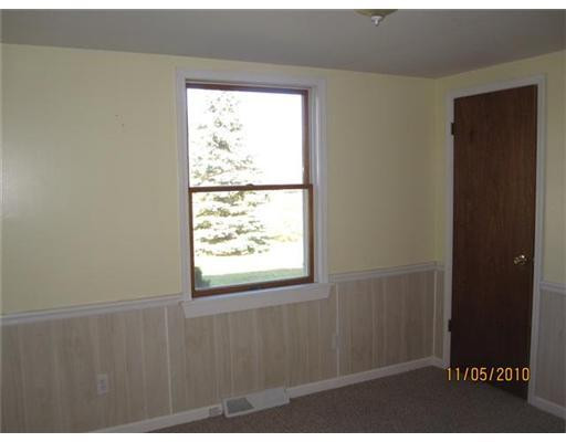 331 North Hospital Road Waterford, MI 48327 - Photo 8 of 10 Photo 8