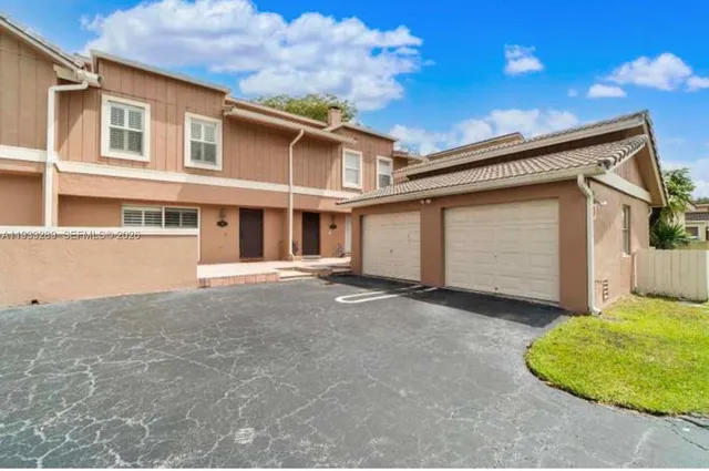 $349,990 | 4341 Coral Springs Drive, Unit 1G, Coral Springs, FL 33065