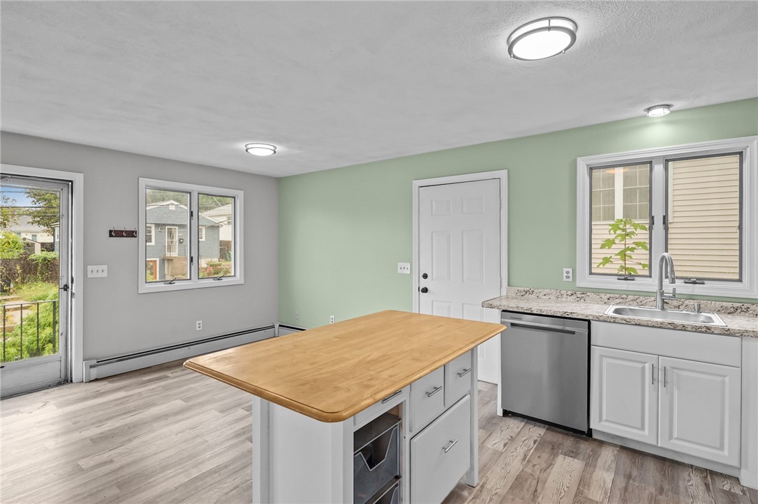 111 Raphael Avenue Providence, RI 02904 - Photo 14 of 34