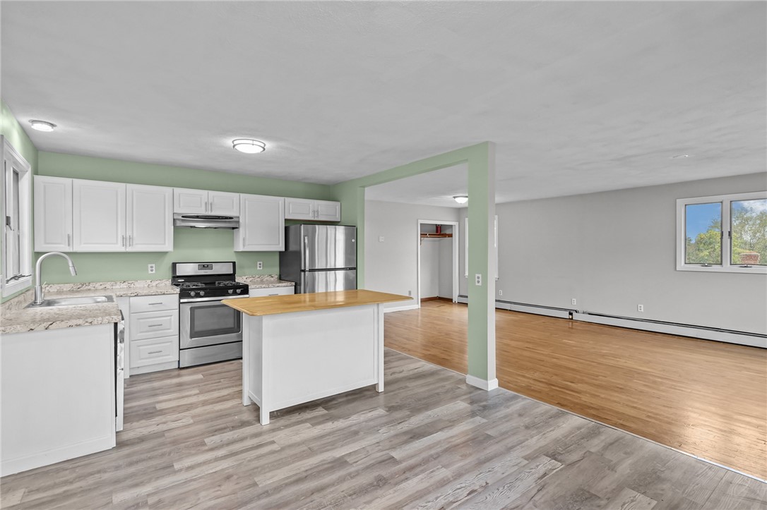 111 Raphael Avenue Providence, RI 02904 - Photo 9 of 34