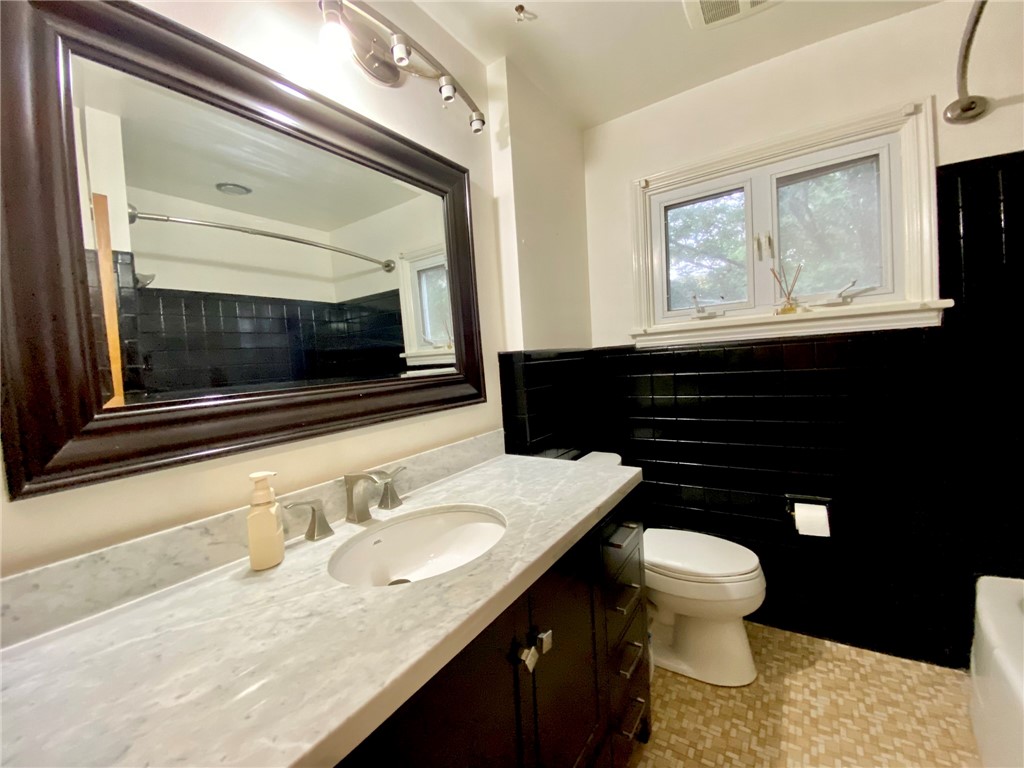 93 Timpat Drive Gates, NY 14624 - Photo 20 of 34