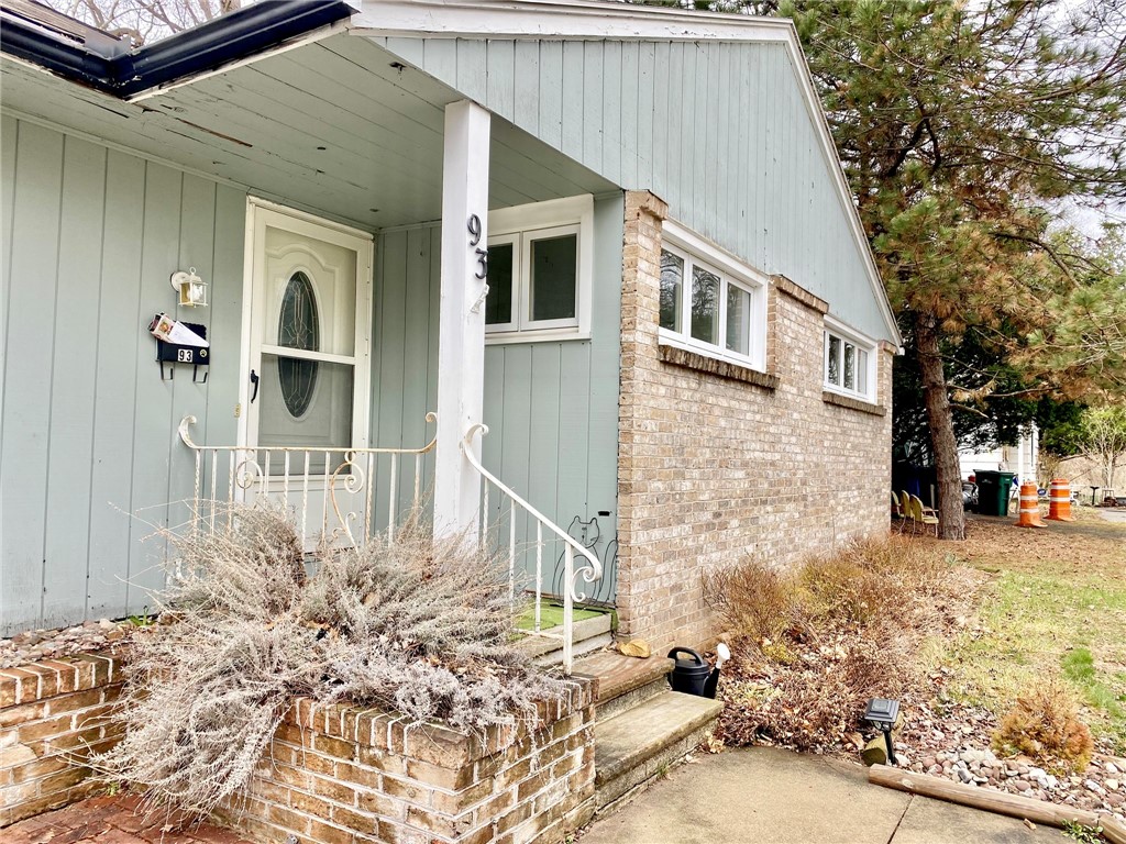 93 Timpat Drive Gates, NY 14624 - Photo 4 of 34