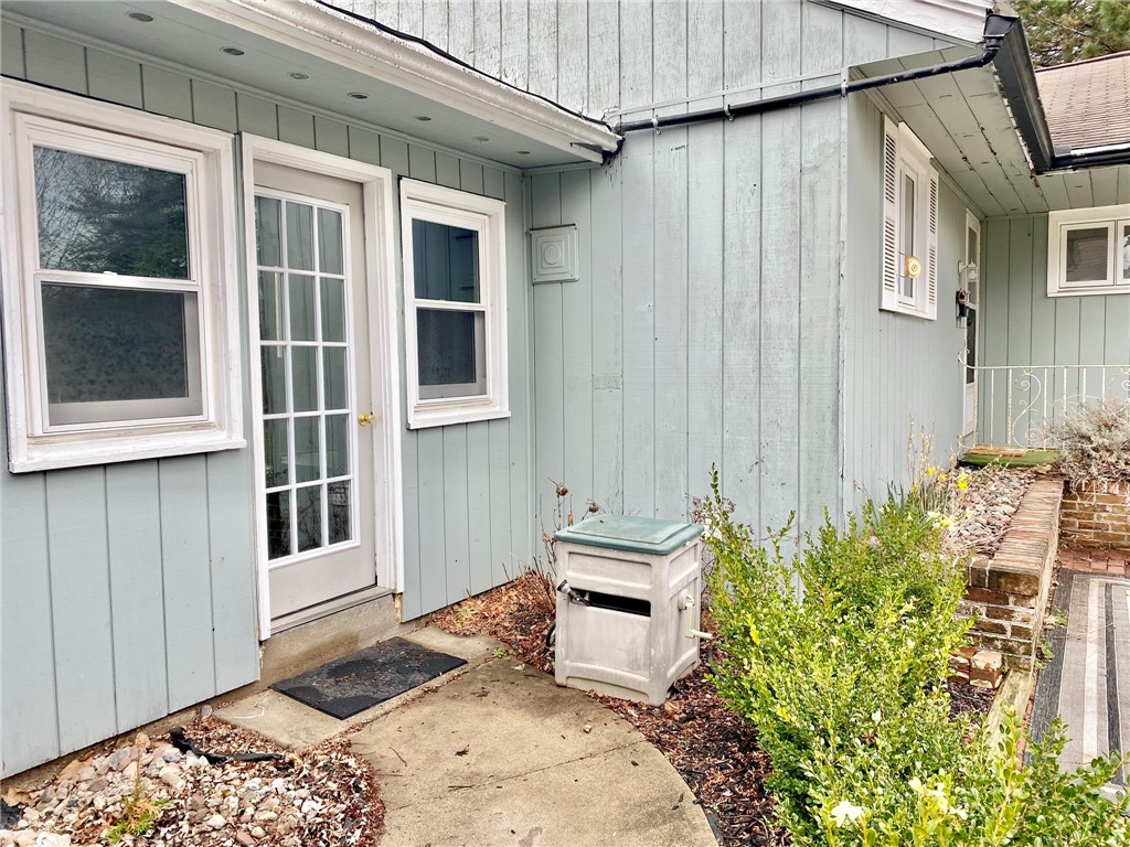 93 Timpat Drive Gates, NY 14624 - Photo 5 of 34