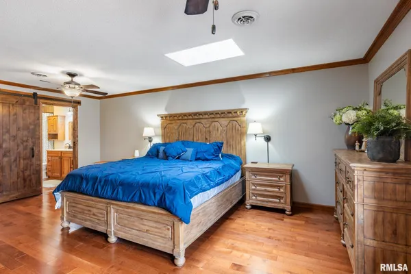 $325,000 | 2030 Old Rte 146 Loop, Vienna, IL 62995