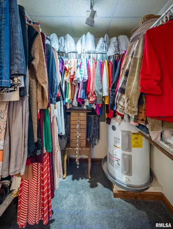 $325,000 | 2030 Old Rte 146 Loop, Vienna, IL 62995