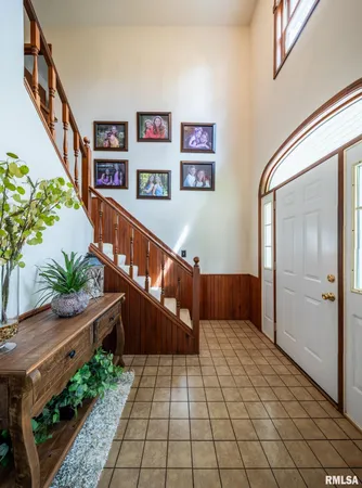 $325,000 | 2030 Old Rte 146 Loop, Vienna, IL 62995