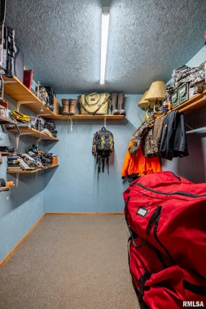 $325,000 | 2030 Old Rte 146 Loop, Vienna, IL 62995