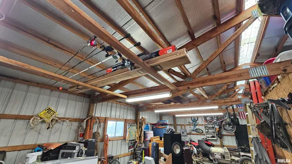 $325,000 | 2030 Old Rte 146 Loop, Vienna, IL 62995
