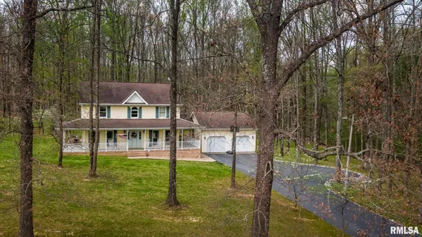 $325,000 | 2030 Old Rte 146 Loop, Vienna, IL 62995