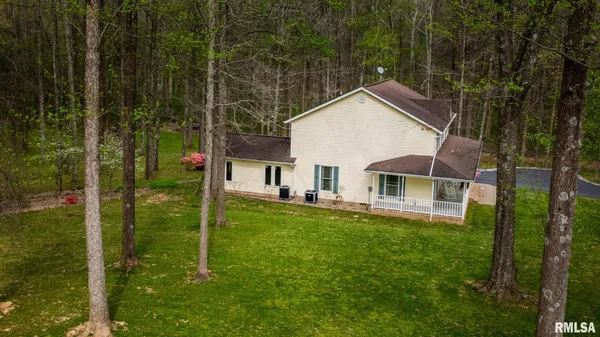 $325,000 | 2030 Old Rte 146 Loop, Vienna, IL 62995