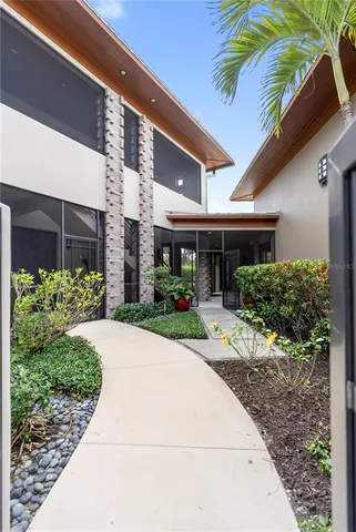 $5,800,000 | 1804 North Lake Shore Drive, Sarasota, FL 34231