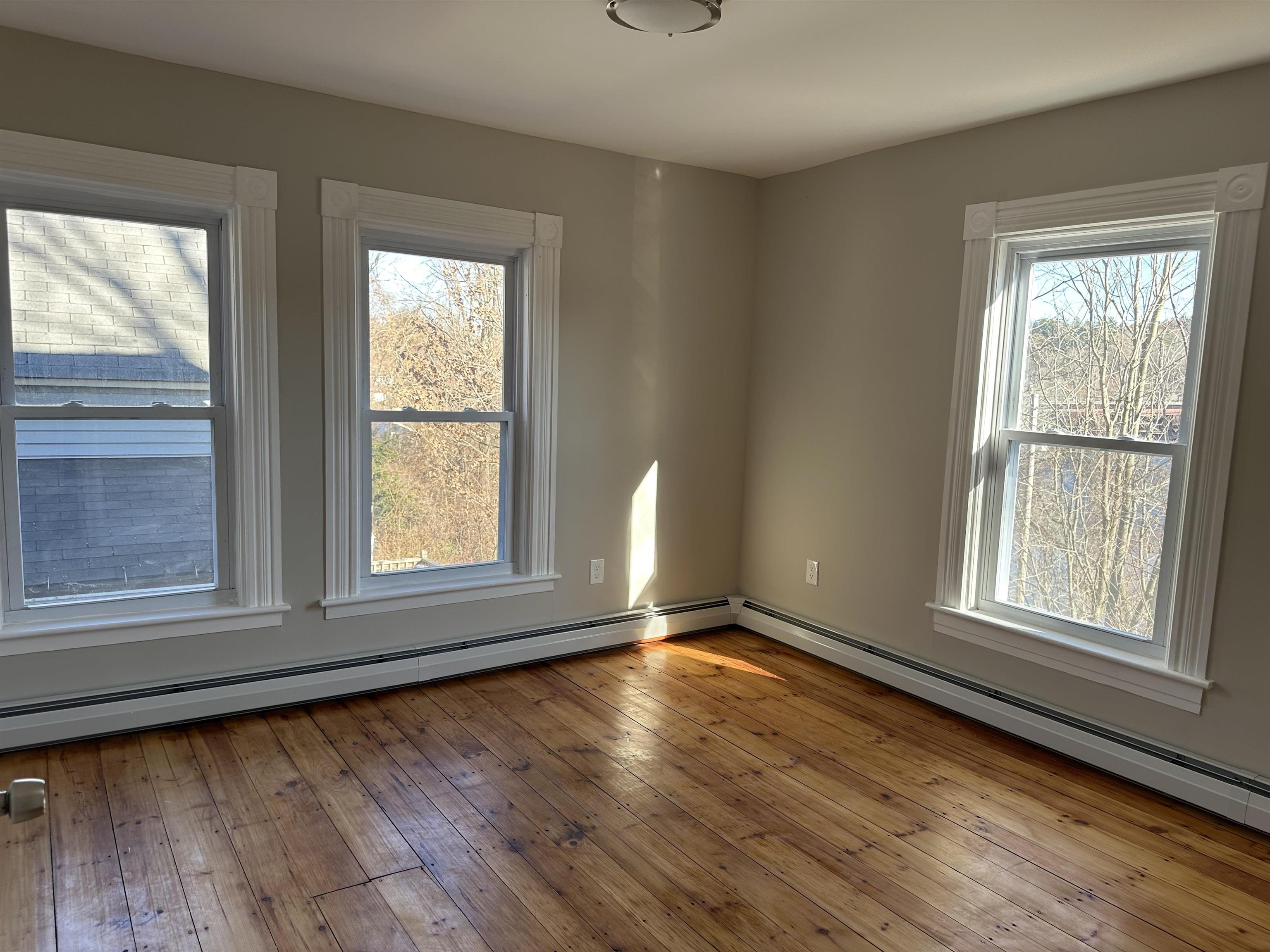 449 West River Road Hooksett, NH 03106 - Photo 4 of 7