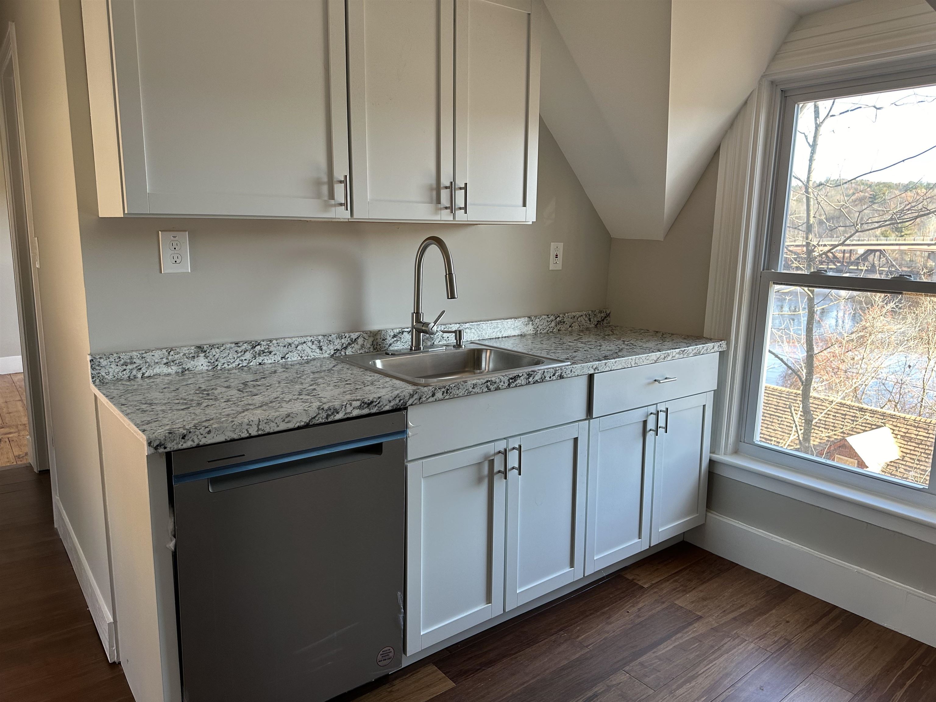 449 West River Road Hooksett, NH 03106 - Photo 7 of 7