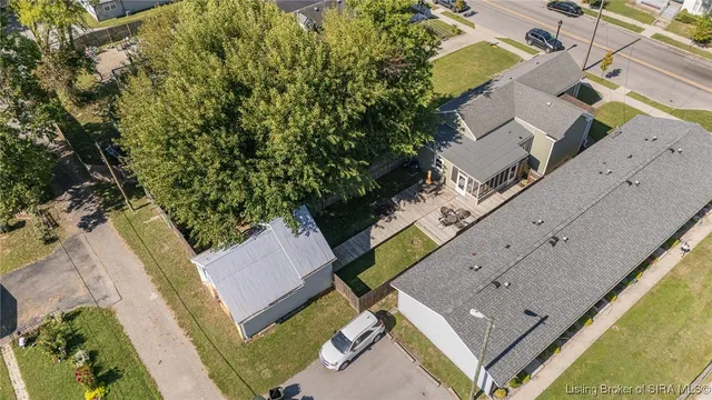 $269,000 | 628 East Chestnut Street, Jeffersonville, IN 47130