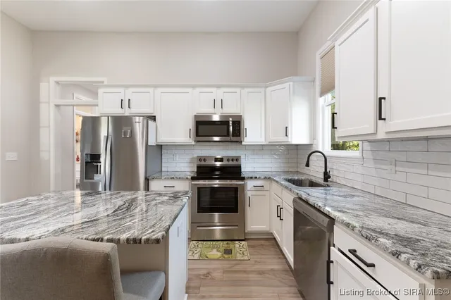 $269,000 | 628 East Chestnut Street, Jeffersonville, IN 47130