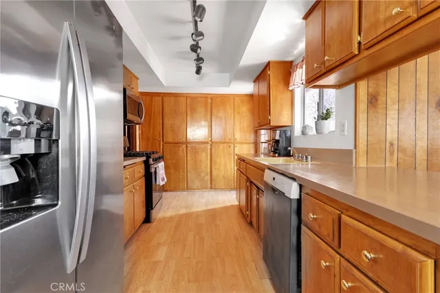 $450,000 | 2329 East Canyon Drive, Wrightwood, CA 92397