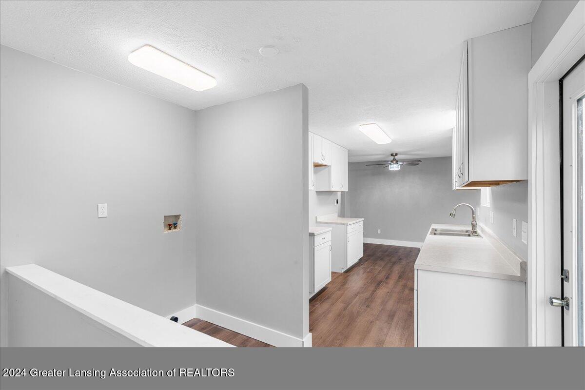 615 Clement Road Lansing, MI 48917 - Photo 15 of 33 22-Media Jett - 33