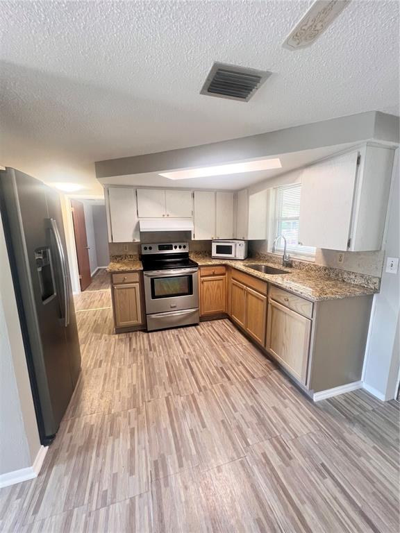 9910 Lake Chrise Lane Port Richey, FL 34668 - Photo 2 of 13