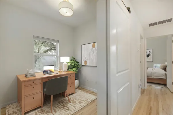 $3,500 | 2503 South 6th Street, Unit B, Austin, TX 78704