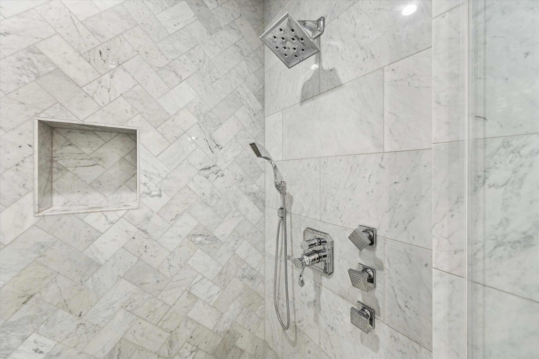 1335 Peden Street Houston, TX 77019 - Photo 29 of 37 Close up view of the high end shower fixtures