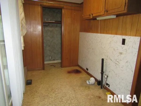 $52,000 | 430 West Church Street, Harrisburg, IL 62946