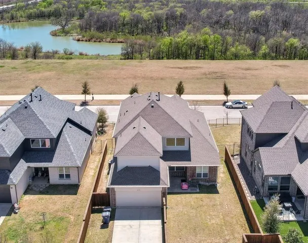 $725,000 | 2172 Poppyvine Road, Frisco, TX 75033