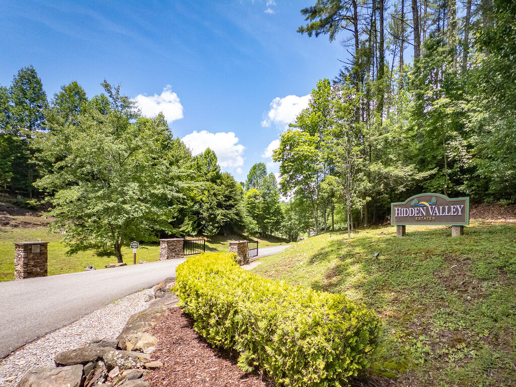 79 Harleys Cove Murphy, NC 28906 - Photo 81 of 83 Entrance