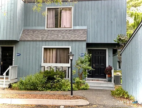 $354,000 | 208 Plymouth Colony, Unit 208, Branford, CT 06405