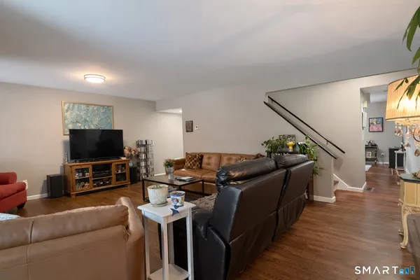 $354,000 | 208 Plymouth Colony, Unit 208, Branford, CT 06405