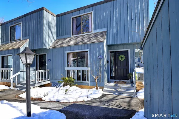 $354,000 | 208 Plymouth Colony, Unit 208, Branford, CT 06405