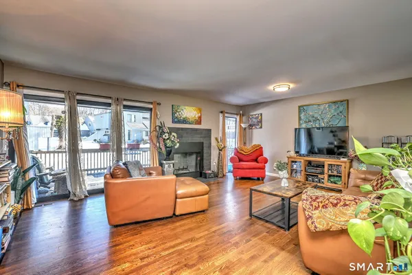 $354,000 | 208 Plymouth Colony, Unit 208, Branford, CT 06405