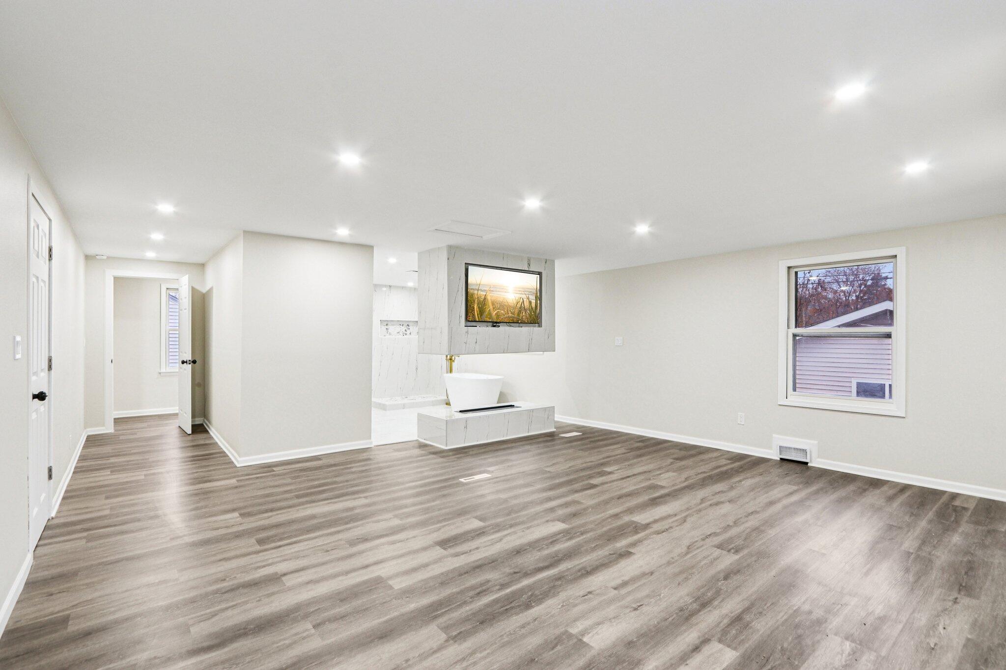 3347 South 47th Street Greenfield, WI 53219 - Photo 16 of 30 Primary Bedroom