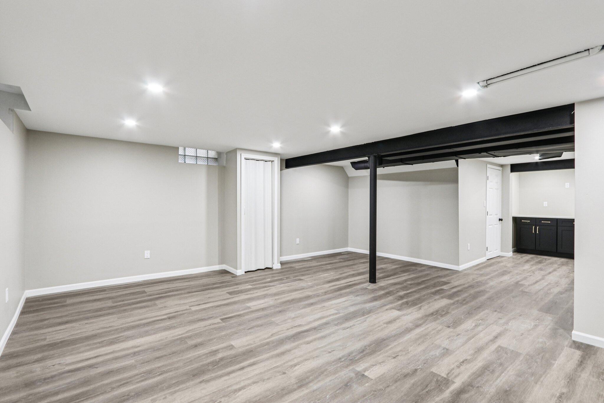 3347 South 47th Street Greenfield, WI 53219 - Photo 22 of 30 lower level