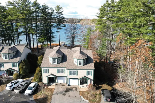 $869,900 | 41 Clearwater Drive, Dover, NH 03820