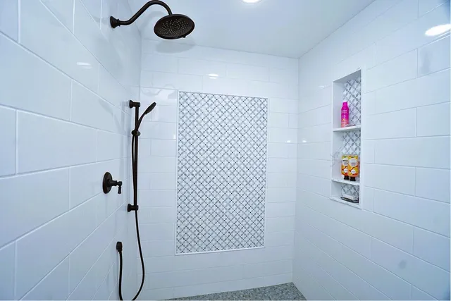 $869,900 | 41 Clearwater Drive, Dover, NH 03820