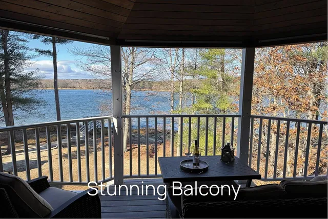 $869,900 | 41 Clearwater Drive, Dover, NH 03820