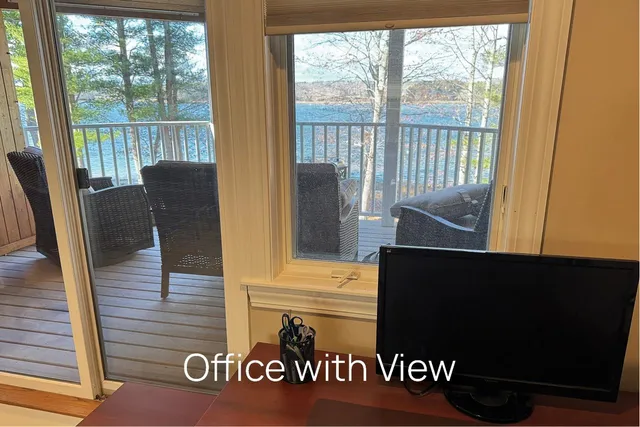 $869,900 | 41 Clearwater Drive, Dover, NH 03820