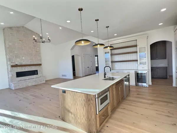 $2,350,000 | 371 Desert Fox Lane, Victor, ID 83455