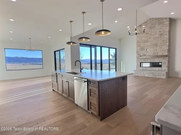 $2,350,000 | 371 Desert Fox Lane, Victor, ID 83455