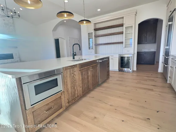 $2,350,000 | 371 Desert Fox Lane, Victor, ID 83455