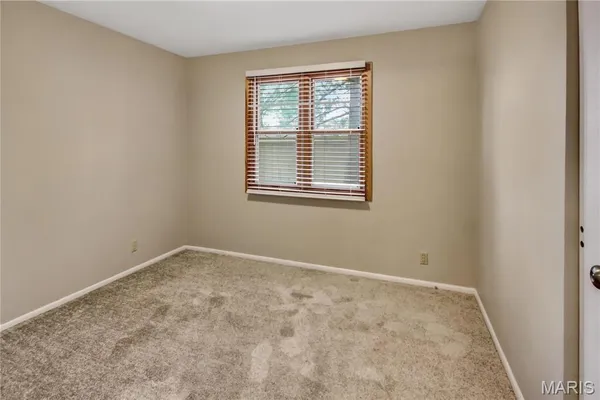 $2,350 | 3 Pem Road, St. Louis, MO 63146